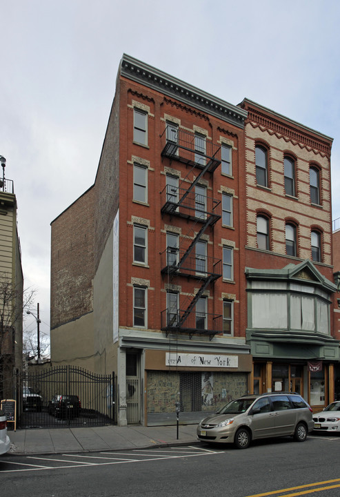 142 Newark Ave in Jersey City, NJ - Building Photo