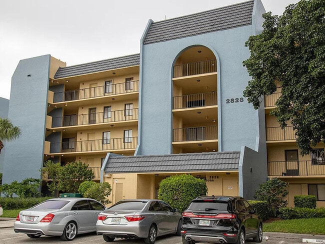 property at 2828 Tennis Club Dr