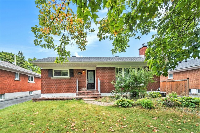 property at 1303 Albany Dr