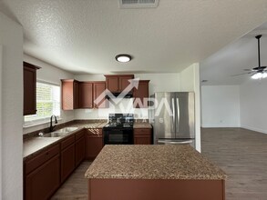 6127 Blind Meadow in San Antonio, TX - Building Photo - Building Photo