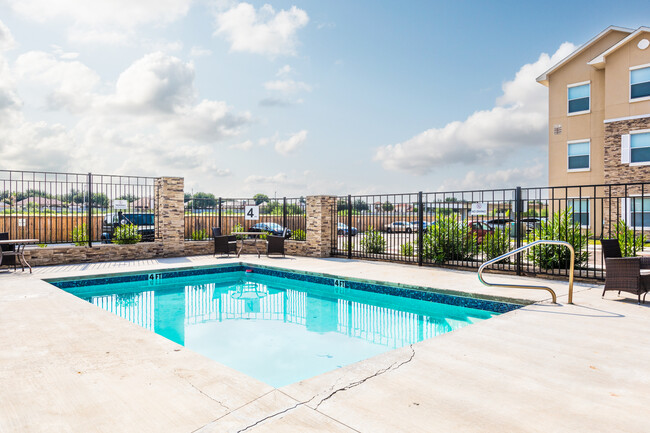 Stone Knights in Laredo, TX - Building Photo - Building Photo