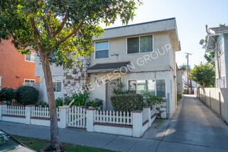 710 E 6th St in Long Beach, CA - Building Photo - Building Photo