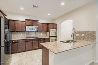 10933 Mt Pendleton St in Las Vegas, NV - Building Photo - Building Photo