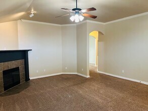 1009 Harvest Dr in Yukon, OK - Foto de edificio - Building Photo