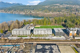 3055 Murray St in Port Moody, BC - Building Photo - Building Photo