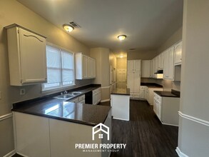 8374 Kings Trail Cove in Memphis, TN - Building Photo - Building Photo