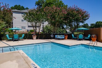 The Clarion Apartments in Decatur, GA - Foto de edificio - Building Photo