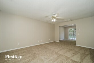 821 Blazingwood Dr in Greensboro, NC - Building Photo - Building Photo