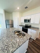 10136 Peppercorn Pl in Schertz, TX - Building Photo - Building Photo