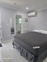 17101 NW 35th Ave in Miami Gardens, FL - Building Photo