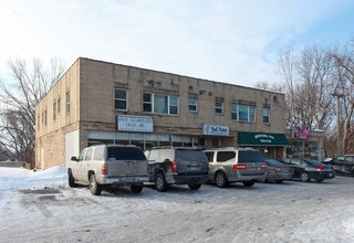 3449-3467 Shoreline Dr in Wayzata, MN - Building Photo - Building Photo