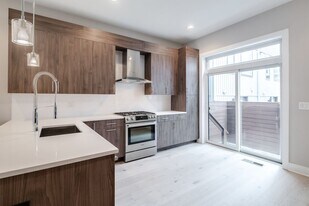 312 Potts St in Philadelphia, PA - Building Photo