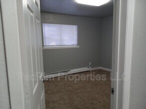 8831 Cordell Cir in Anchorage, AK - Building Photo - Building Photo