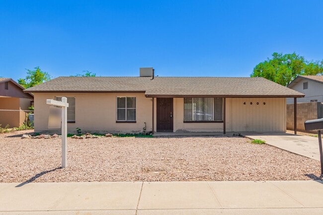 property at 4809 W Palm Ln
