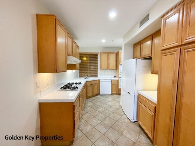 4021 Canario St in Carlsbad, CA - Building Photo - Building Photo