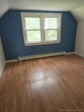 163 Hunters Rd in Norwich, CT - Building Photo - Building Photo