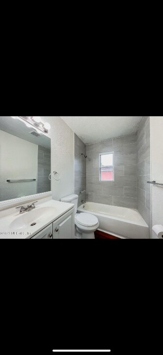 1122 W 31st St in Jacksonville, FL - Building Photo
