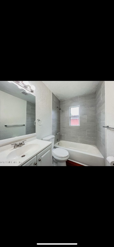 property at 1122 W 31st St