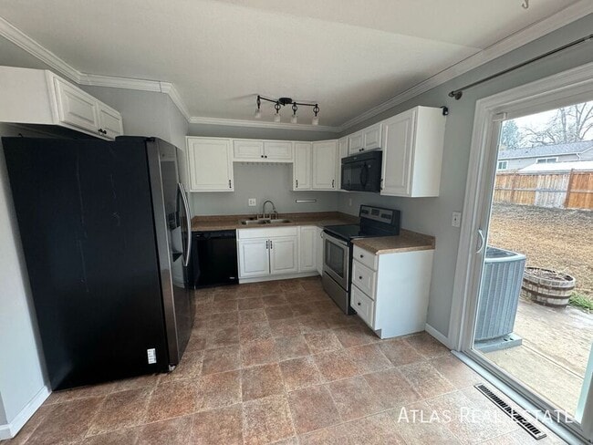 property at 1524 Maxwell St