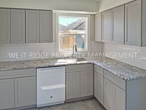 4438 SE Ogden St in Portland, OR - Building Photo - Building Photo