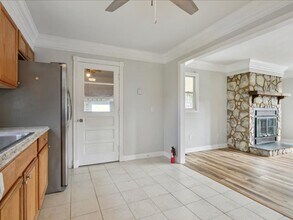 108 Tazewell Rd in Newport News, VA - Building Photo - Building Photo