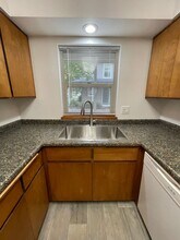 132 Van Ness Ave in Ashland, OR - Building Photo - Building Photo