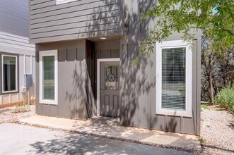 340 Shady Bluff Dr in Wimberley, TX - Building Photo - Building Photo