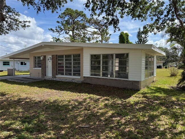 1609 Banyan Dr in Venice, FL - Building Photo - Building Photo
