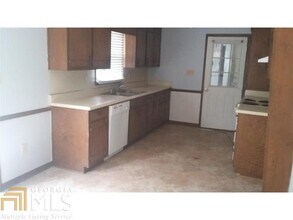 1829 Brandy Woods Trail SE in Conyers, GA - Building Photo - Building Photo