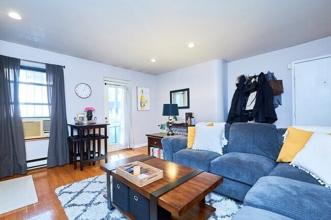 18 E Springfield St in Boston, MA - Building Photo - Building Photo