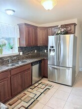 6178 Elarz Dr in Troy, MI - Building Photo - Building Photo