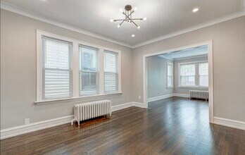 1935 N Saint Louis Ave, Unit 2F in Chicago, IL - Building Photo - Building Photo