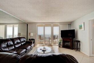 915 Ocean Shore Blvd, Unit #701 in Ormond Beach, FL - Foto de edificio - Building Photo