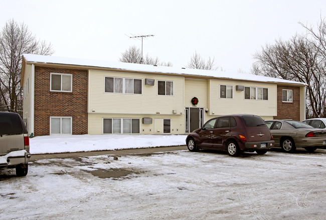 9080 County Road 50 in Rockford, MN - Building Photo - Building Photo