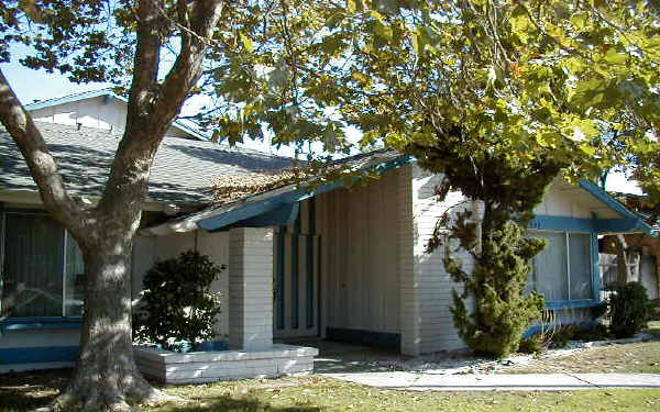1880 Southwest Expy in San Jose, CA - Foto de edificio - Building Photo