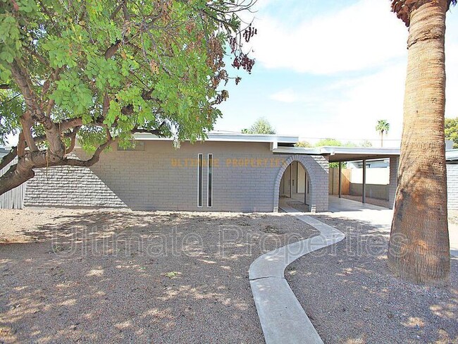 3702 E Altadena Ave-Unit -3 in Phoenix, AZ - Building Photo - Building Photo