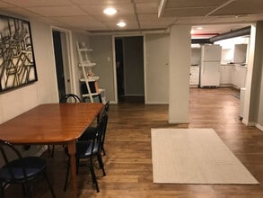 281 S River St LL, Unit Room 1 Dean in Wilkes-Barre, PA - Foto de edificio - Building Photo