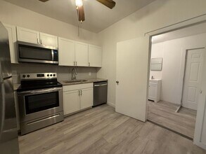 401 N Wild Olive Ave in Daytona Beach, FL - Building Photo - Building Photo