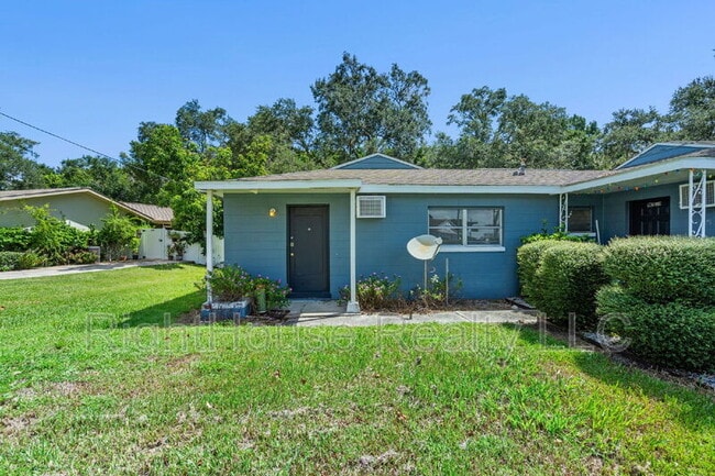 1220 Sunshine Ave in Leesburg, FL - Building Photo - Building Photo
