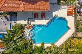 738 NE 90th St in Miami Shores, FL - Building Photo