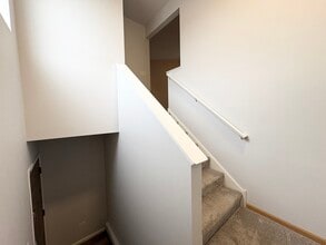 2219 Silverstone Dr in Carpentersville, IL - Foto de edificio - Building Photo