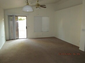 10621 W Piccadilly Rd in Avondale, AZ - Building Photo - Building Photo