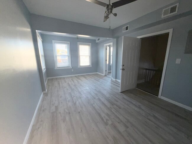 52 Murray Ave, Unit 2nd Floor in Paterson, NJ - Foto de edificio - Building Photo
