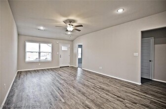 9025 Wildwood Way in Fort Smith, AR - Building Photo - Building Photo