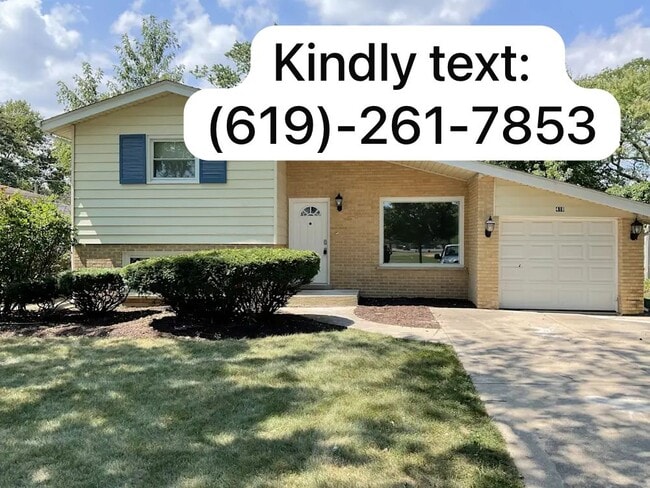 property at 412 S Kennicott Ave