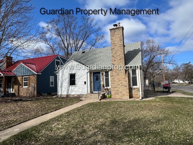 property at 2700 Florida Ave S