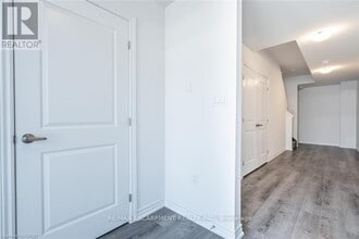 4874 Connor Dr in Lincoln, ON - Building Photo - Building Photo