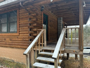 573 Centre St in Pocahontas, VA - Building Photo - Building Photo