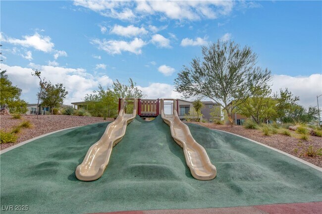 property at 1075 N Water St