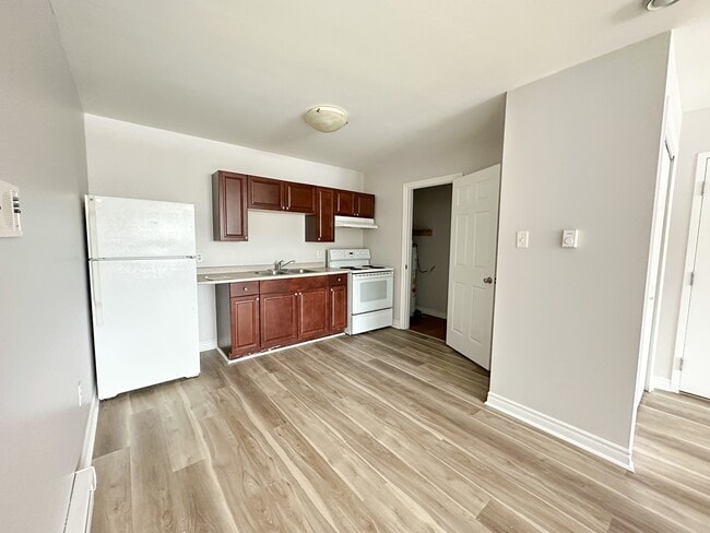 property at 2 Arena Ln